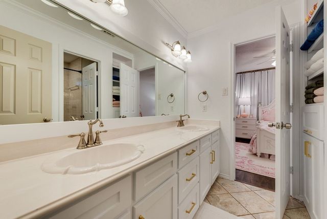 1032 Pebble Beach Drive, Mansfield, TX 76063