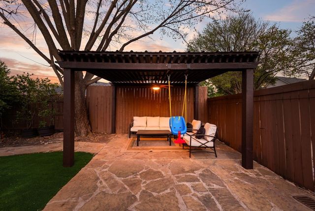 1032 Pebble Beach Drive, Mansfield, TX 76063