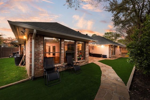 1032 Pebble Beach Drive, Mansfield, TX 76063