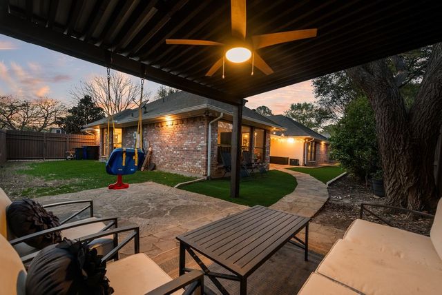 1032 Pebble Beach Drive, Mansfield, TX 76063