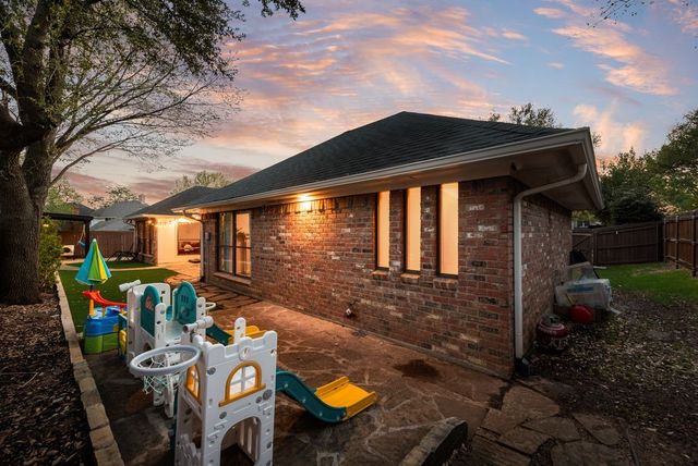 1032 Pebble Beach Drive, Mansfield, TX 76063