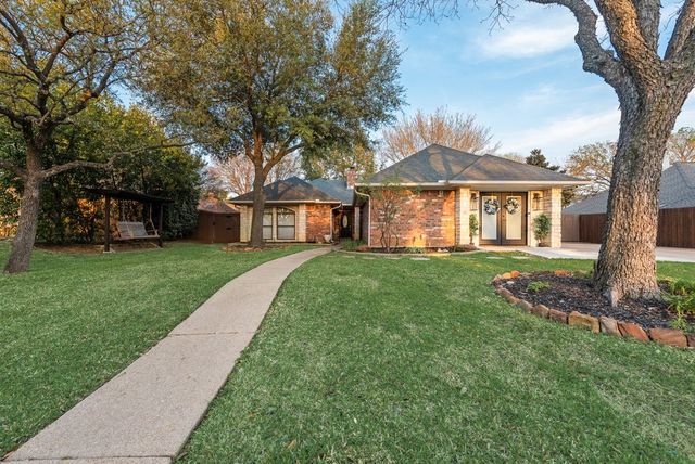 1032 Pebble Beach Drive, Mansfield, TX 76063