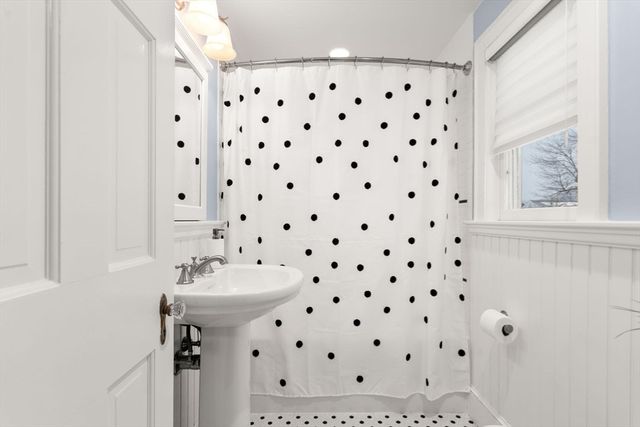 58 Morton St, Needham, MA 02494