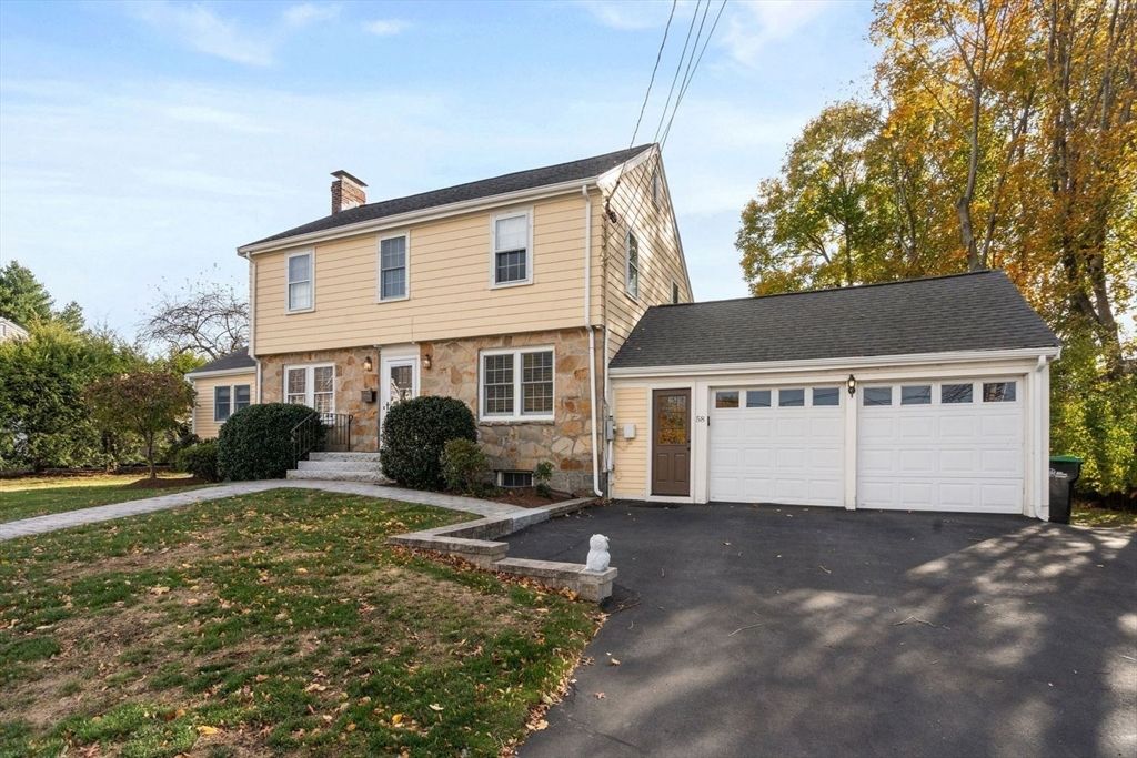 58 Morton St, Needham, MA 02494