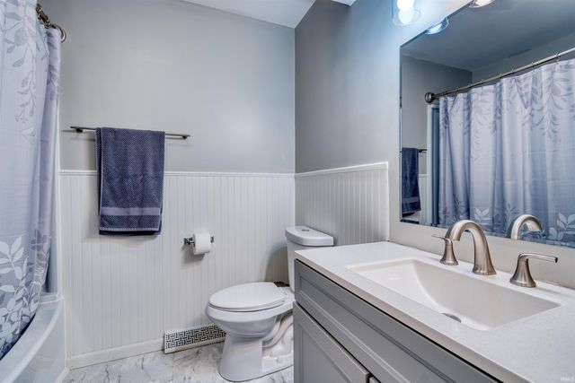 1129 E WATER Street, Mount Vernon, IN 47620
