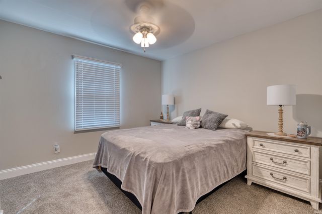 1129 E WATER Street, Mount Vernon, IN 47620