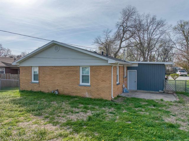 1129 E WATER Street, Mount Vernon, IN 47620
