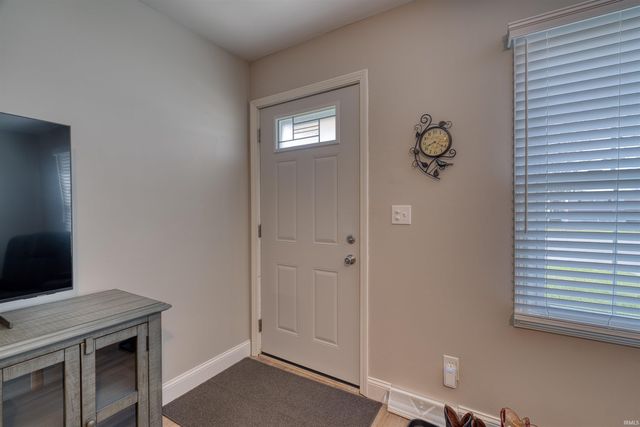 1129 E WATER Street, Mount Vernon, IN 47620
