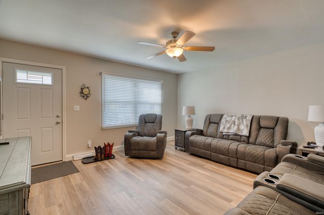 1129 E WATER Street, Mount Vernon, IN 47620