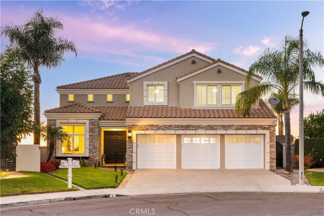 5 Via Taliana, Rancho Santa Margarita, CA 92688