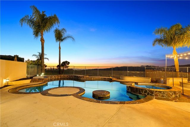 5 Via Taliana, Rancho Santa Margarita, CA 92688