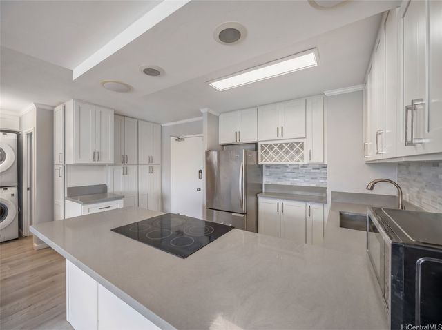3045 Ala Napuaa Place 1217, Honolulu, HI 96818