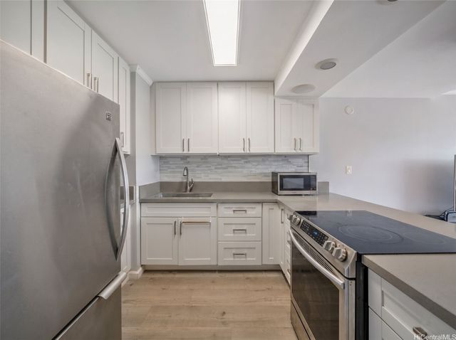 3045 Ala Napuaa Place 1217, Honolulu, HI 96818