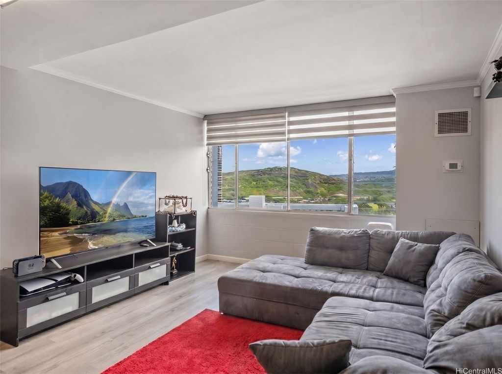 3045 Ala Napuaa Place 1217, Honolulu, HI 96818