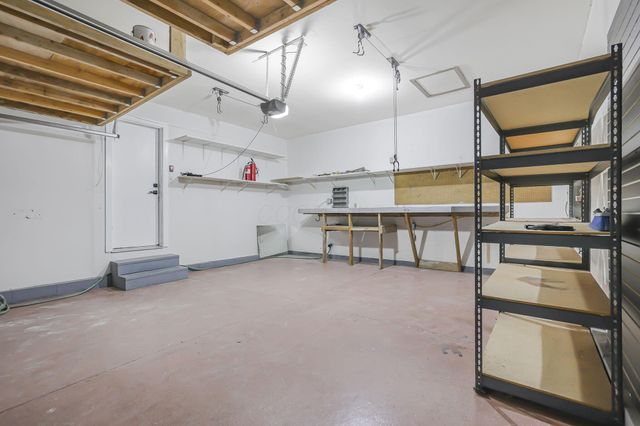 989 Lavender Lane, Columbus, OH 43207