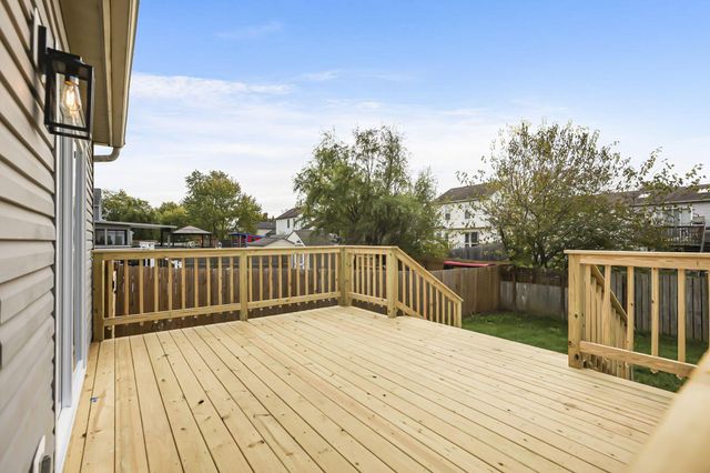 989 Lavender Lane, Columbus, OH 43207