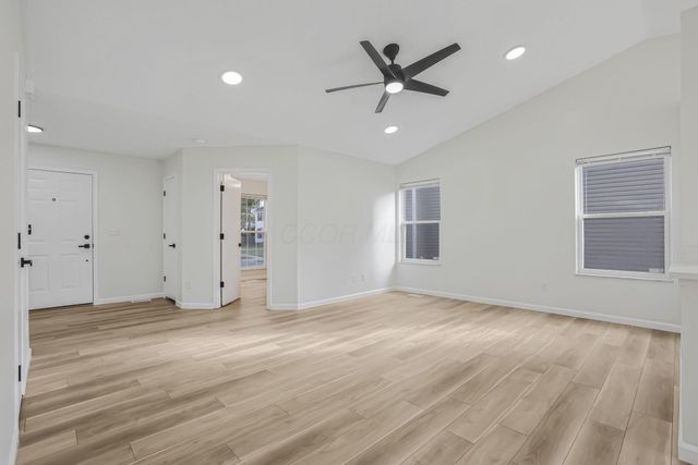 989 Lavender Lane, Columbus, OH 43207