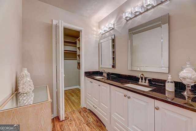 1185 Lake Colony Drive, Marietta, GA 30068