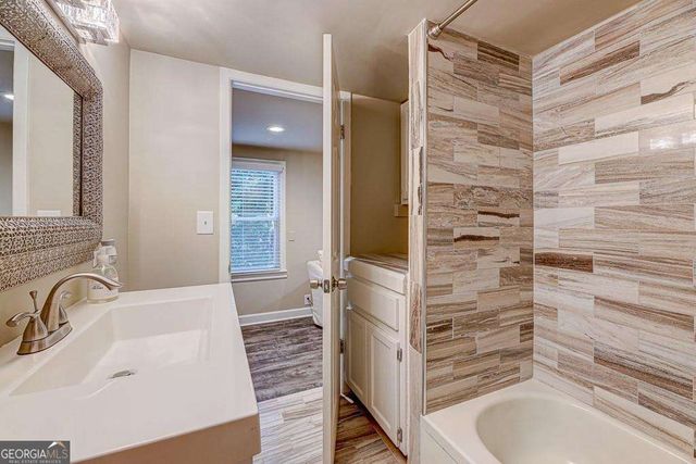 1185 Lake Colony Drive, Marietta, GA 30068