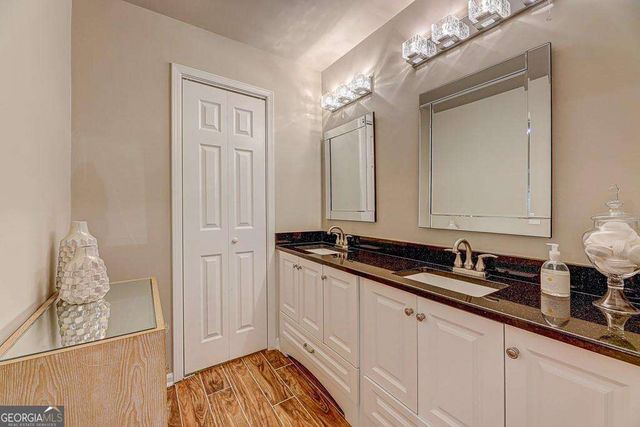 1185 Lake Colony Drive, Marietta, GA 30068