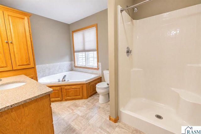 608 Colodoro Lane, Eagle Lake, MN 56024