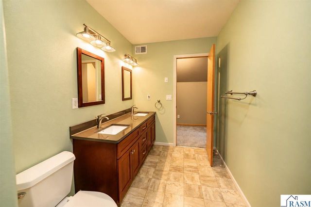 608 Colodoro Lane, Eagle Lake, MN 56024