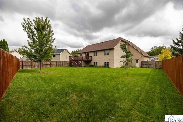 608 Colodoro Lane, Eagle Lake, MN 56024