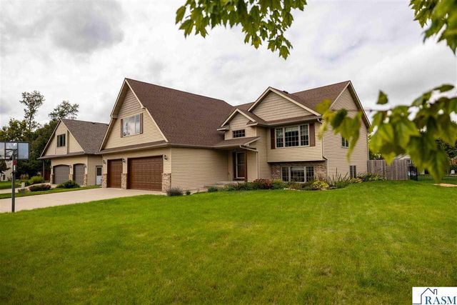 608 Colodoro Lane, Eagle Lake, MN 56024