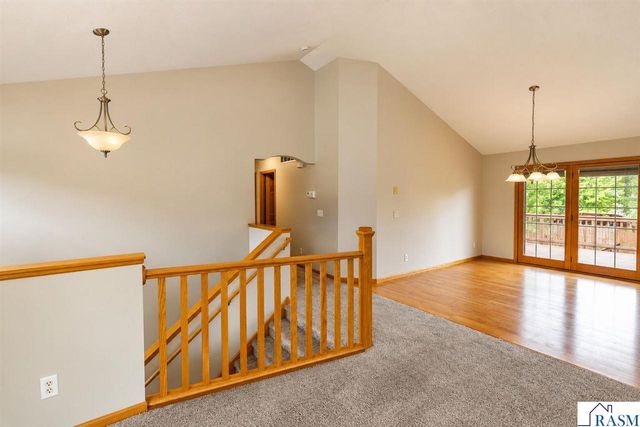 608 Colodoro Lane, Eagle Lake, MN 56024