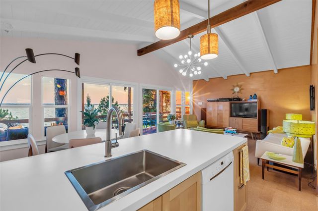 784 W Cattle Drive, Onalaska, TX 77360