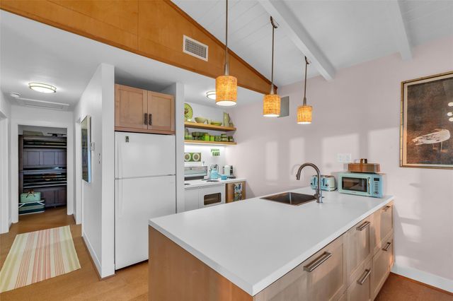 784 W Cattle Drive, Onalaska, TX 77360