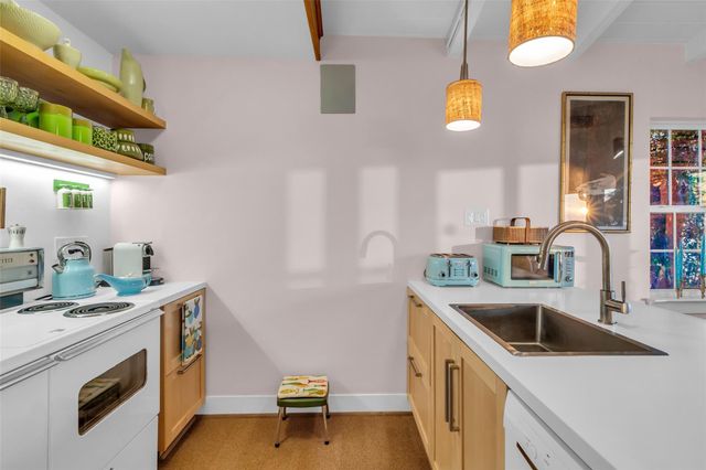 784 W Cattle Drive, Onalaska, TX 77360