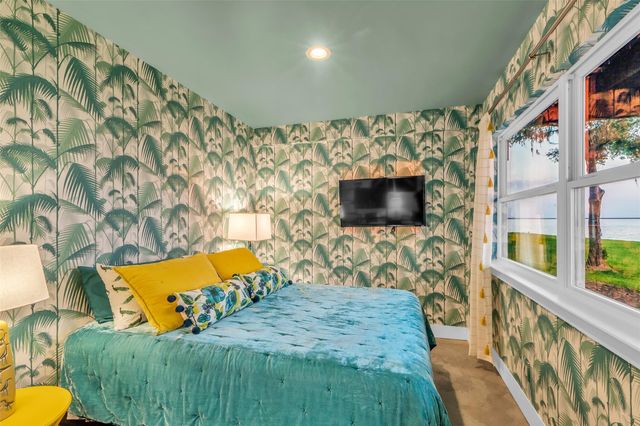 784 W Cattle Drive, Onalaska, TX 77360