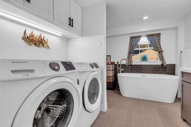 784 W Cattle Drive, Onalaska, TX 77360