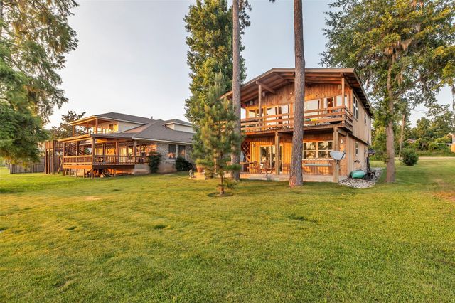 784 W Cattle Drive, Onalaska, TX 77360