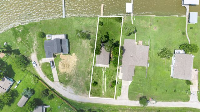 784 W Cattle Drive, Onalaska, TX 77360