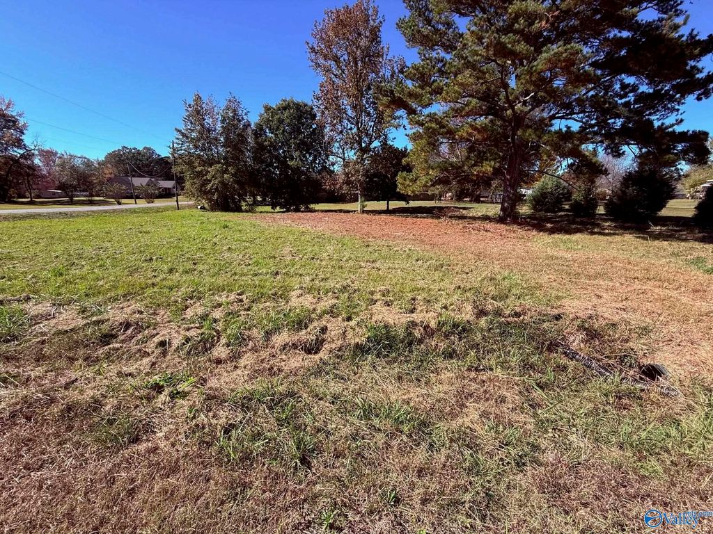 1320 Burger Circle, Gadsden, AL 35903