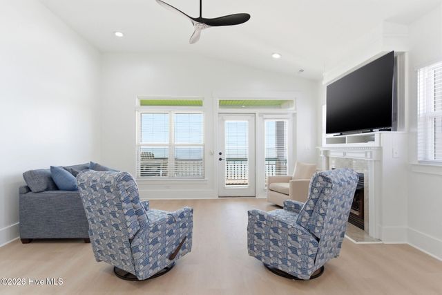 1602 Carolina Beach Avenue N Unit 2, Carolina Beach, NC 28428