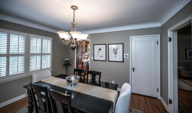 1513 Hoyt Avenue W, Falcon Heights, MN 55108
