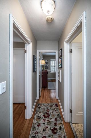 1513 Hoyt Avenue W, Falcon Heights, MN 55108