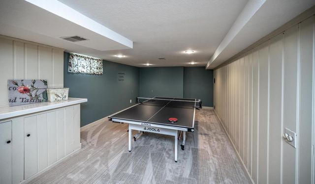 1513 Hoyt Avenue W, Falcon Heights, MN 55108