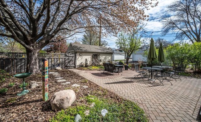 1513 Hoyt Avenue W, Falcon Heights, MN 55108
