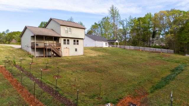 372 Long Branch Road, Chesnee, SC 29323