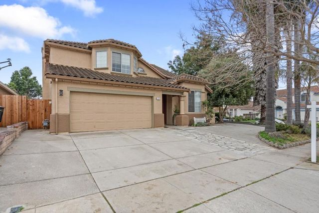 1258 De Cunha Court, Salinas, CA 93906