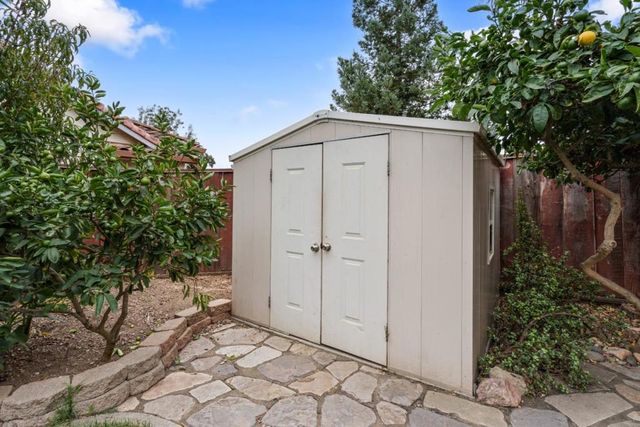 1258 De Cunha Court, Salinas, CA 93906