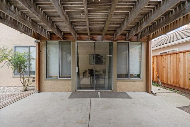 1258 De Cunha Court, Salinas, CA 93906