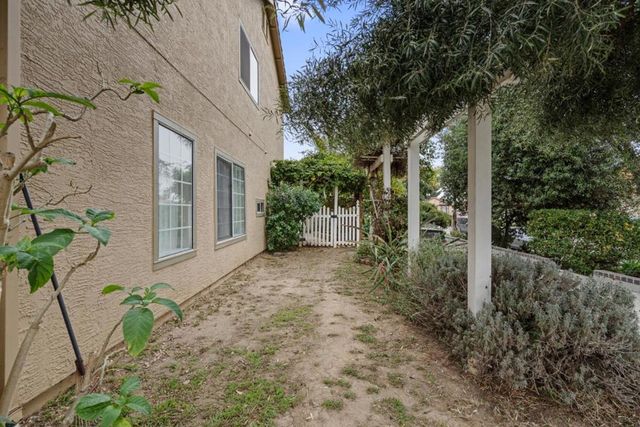 1258 De Cunha Court, Salinas, CA 93906
