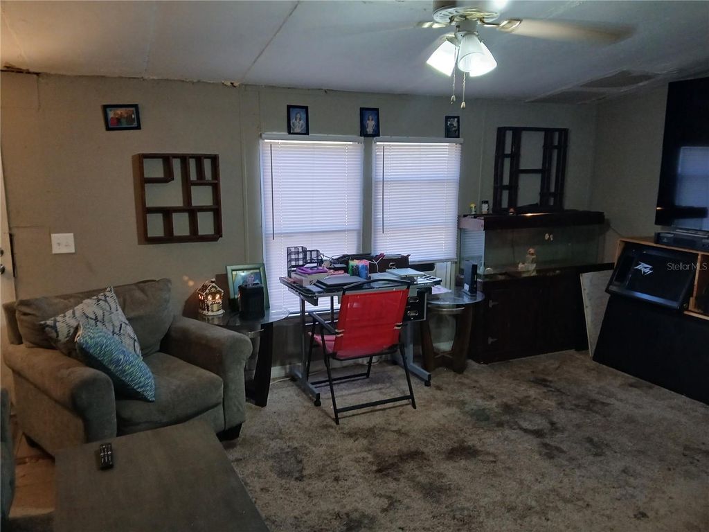 Image 17 of property listing at 136 POWERLINE ROAD, Melrose, FL 32666