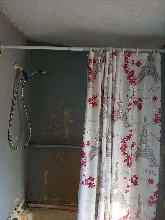 Image 20 of property listing at 136 POWERLINE ROAD, Melrose, FL 32666