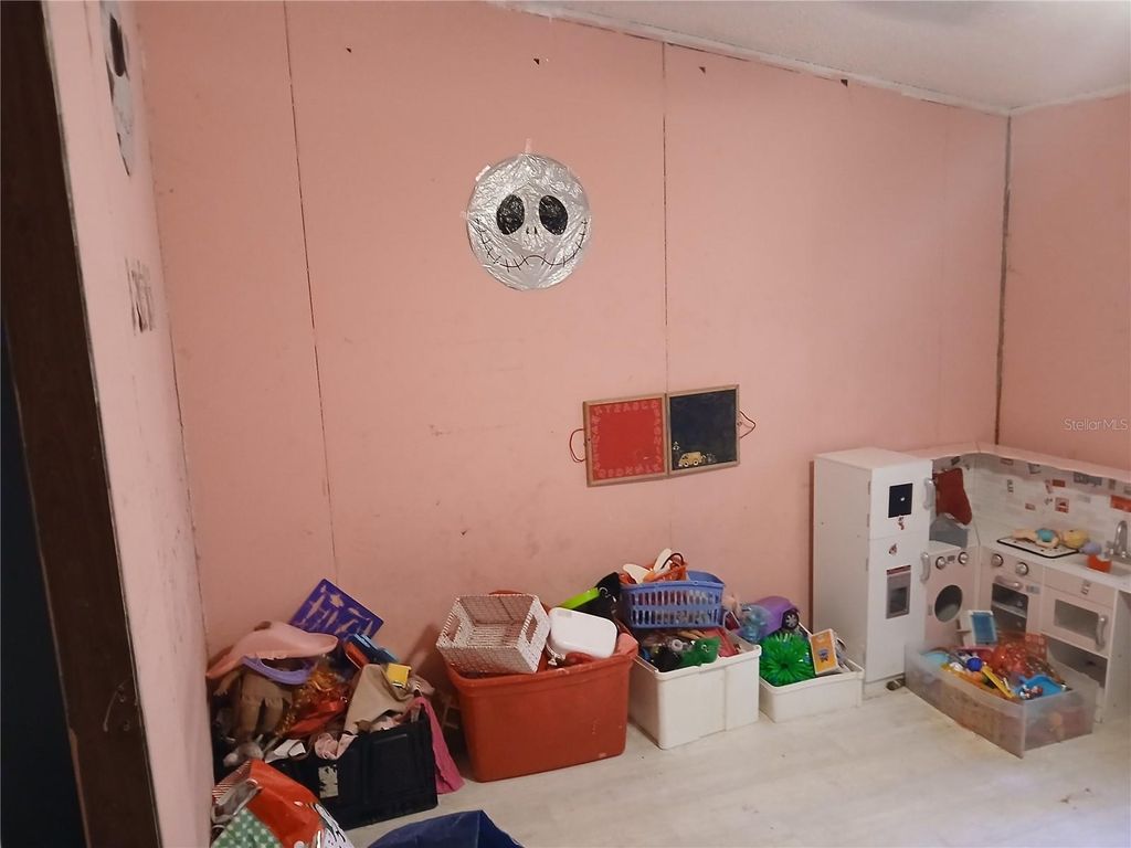 Image 24 of property listing at 136 POWERLINE ROAD, Melrose, FL 32666